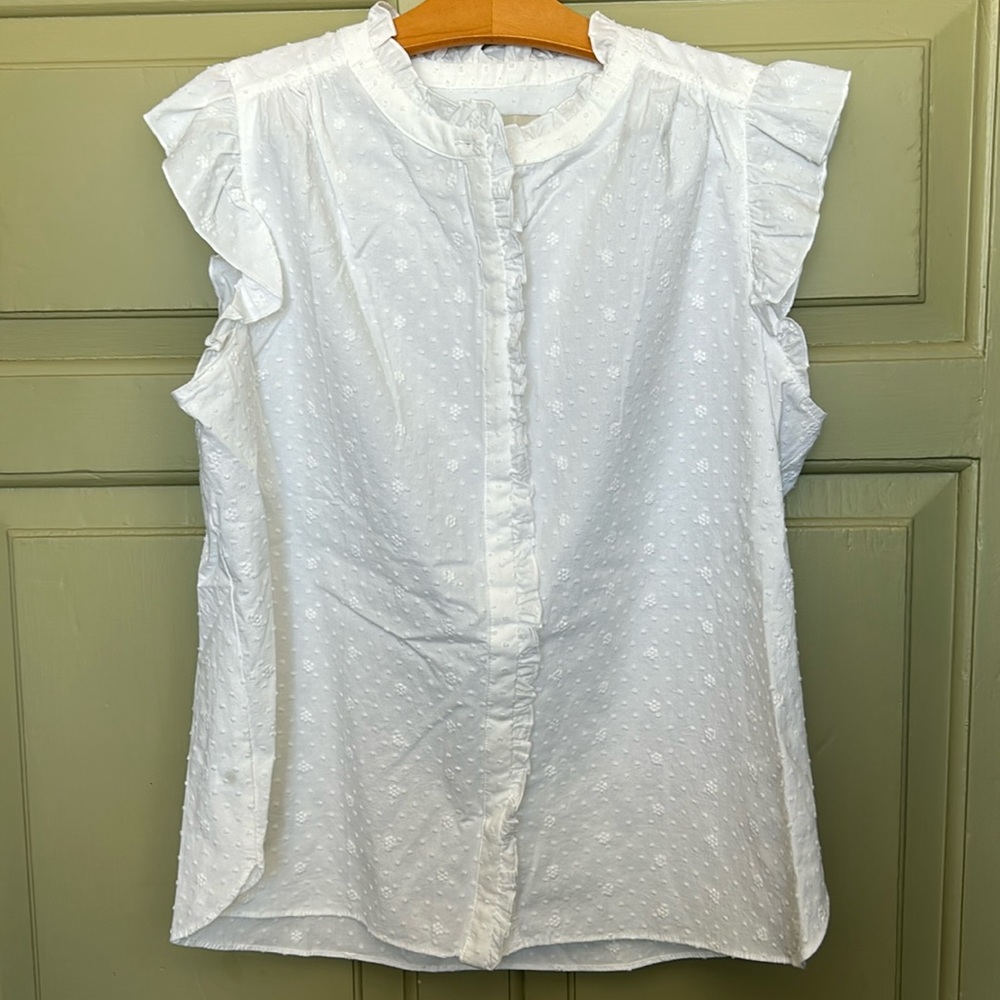 EUC! Loft Clip Dot Ruffle Sleeveless Blouse